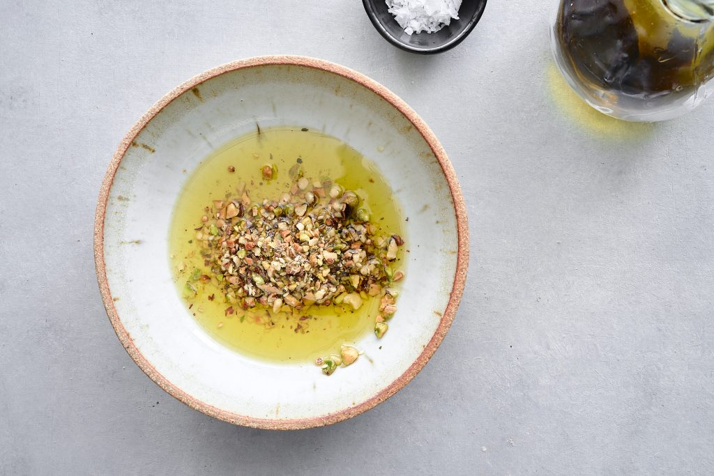 Dukkah in olive oil